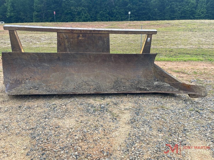 14'-kg-dozer-blade-and-arms-image-7
