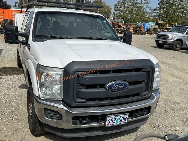 2016-ford-f350-xlt-image-7