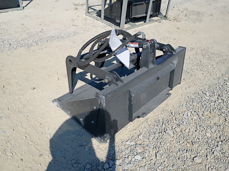 #l85-054-•-landhonor-grapple-bucket-mini-skid-steer-attachment-image-4