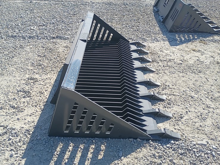 #l85-002-•-landhonor-72"-rock-bucket-skid-steer-attachment-image-4
