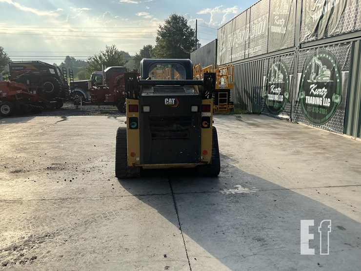 2020-caterpillar-249d3-image-3
