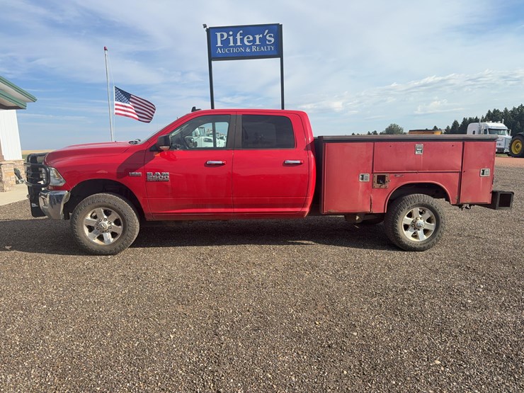 dodge-2500-image-2