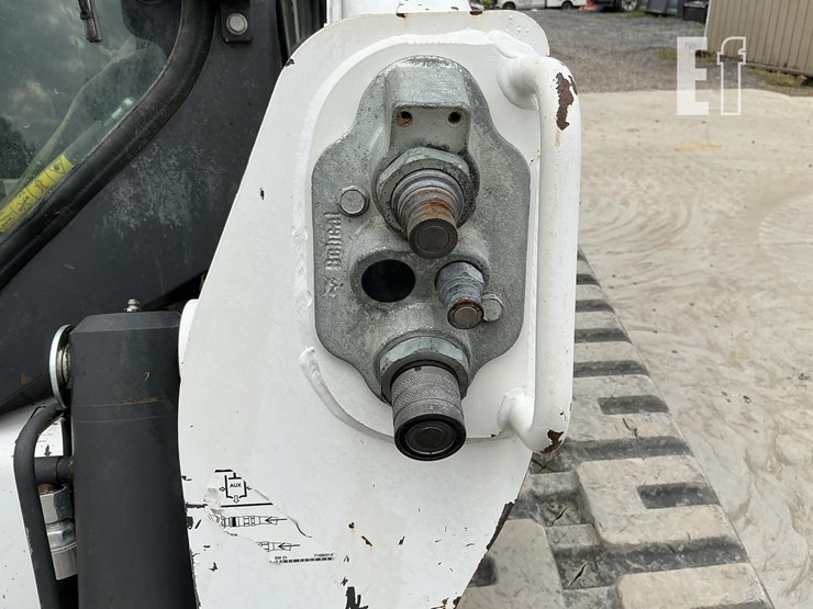 2023-bobcat-t770-image-13