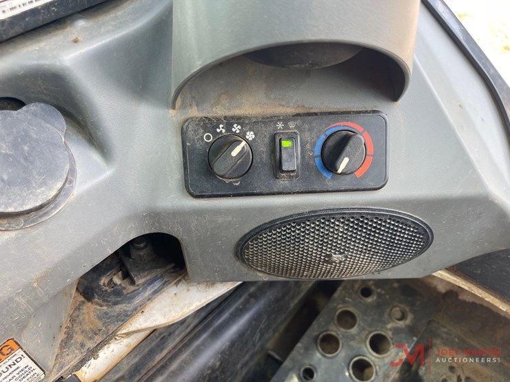 2019-bobcat-t770-image-19