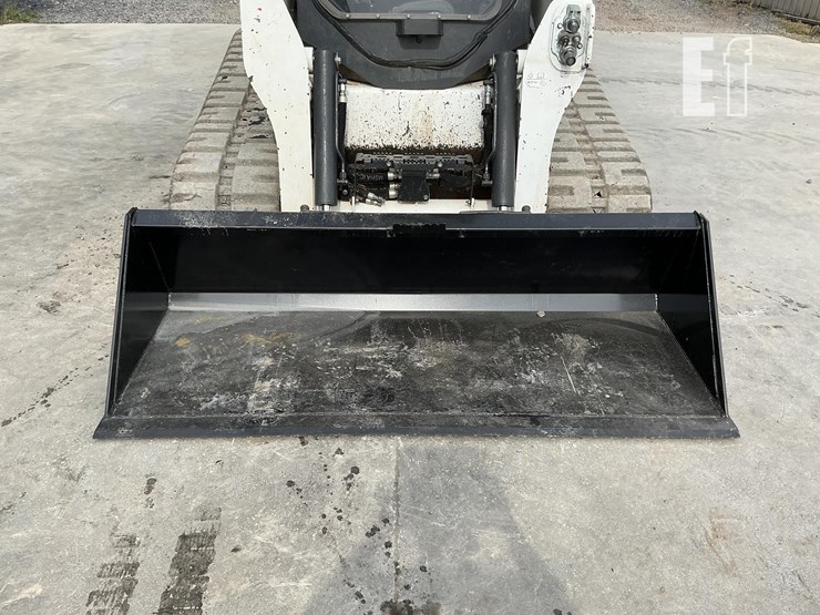 2022-bobcat-t770-image-11