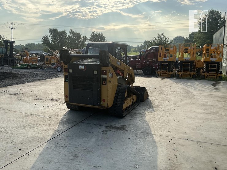 2020-caterpillar-249d3-image-4