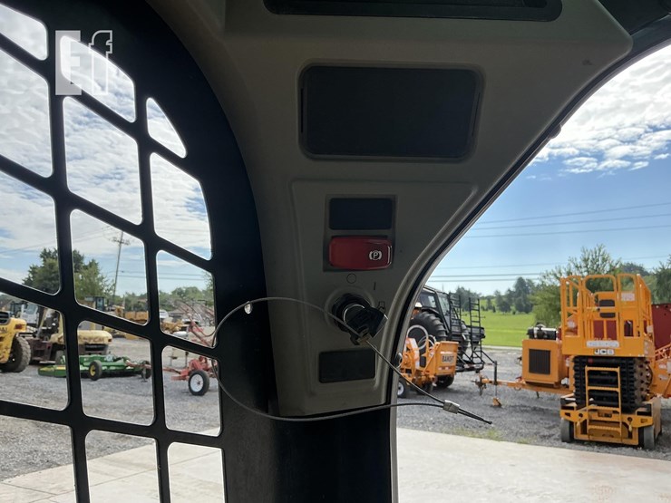 2019-caterpillar-249d3-image-15