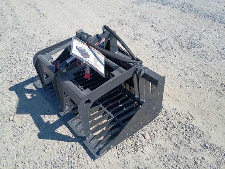 #l85-056-•-landhonor-rock-grapple-mini-skid-steer-attachment-image-2