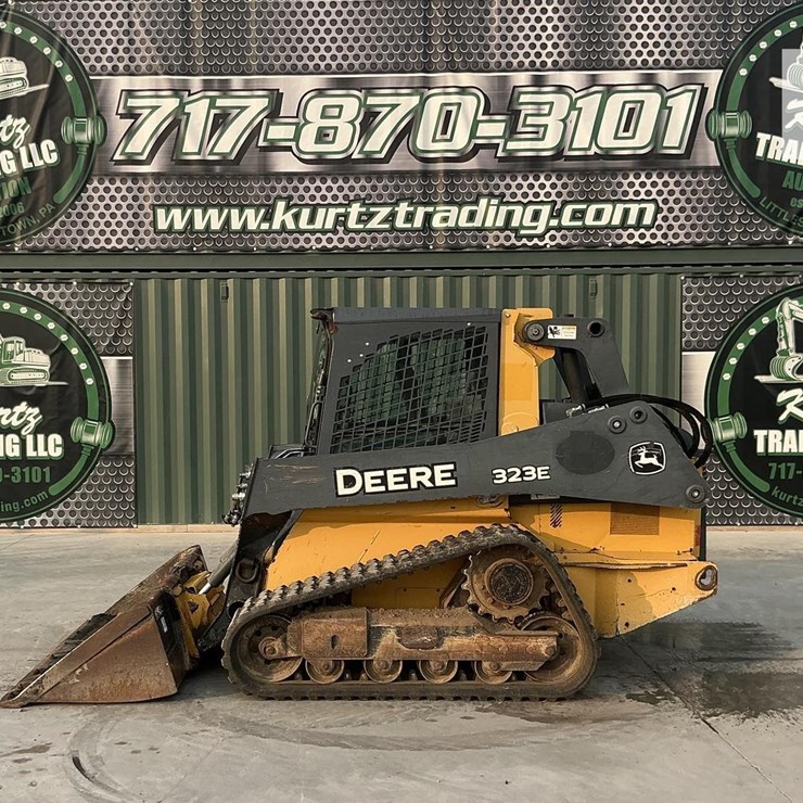 2014 DEERE 323E