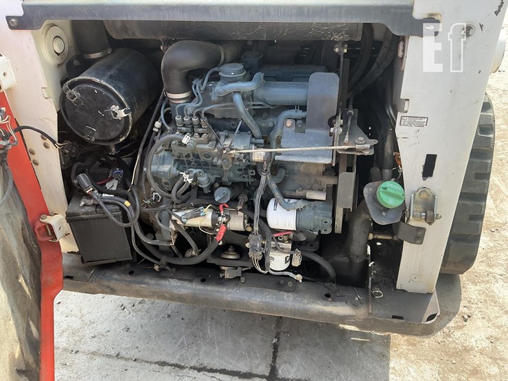 2010-bobcat-t650-image-19