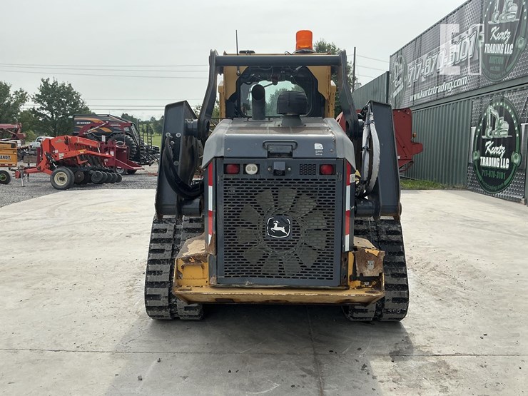 2020-deere-331g-image-3
