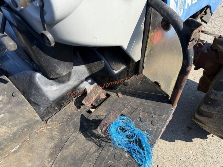 new-holland-boomer-50-image-20