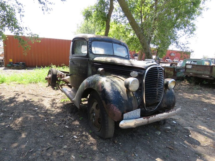 1938-ford-truck-image-1