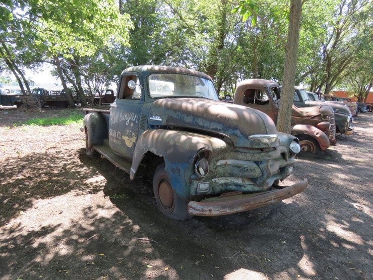 1954-chevrolet-3600-3/4-ton-pickup-with-great-patina-image-1