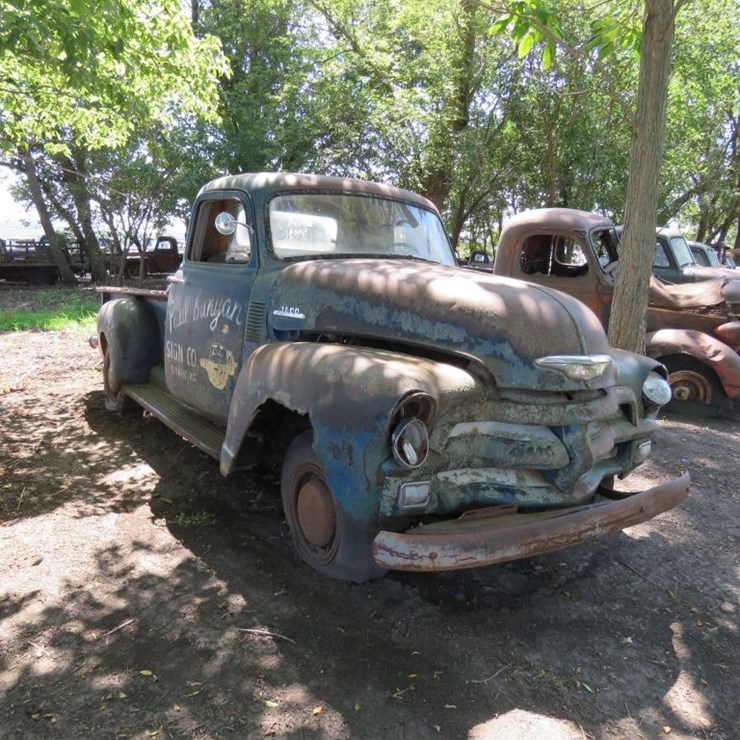 1954 Chevrolet 3600 3/4 ton Pickup with great patina