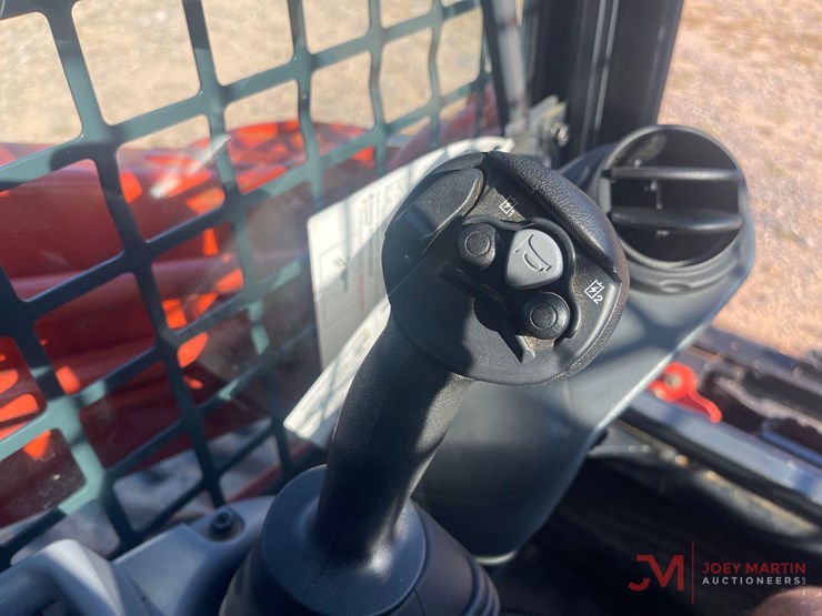 kubota-svl97-2-image-19