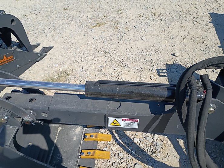 #l85-027-•-landhonor-backhoe-skid-steer-attachment-image-10