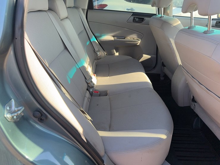2012-subaru-forester-image-21