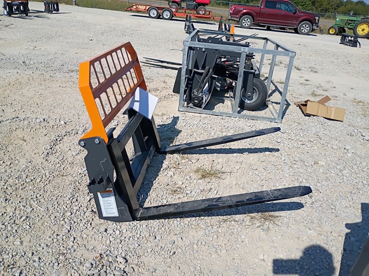 #l85-010-•-landhonor-pallet-fork-skid-steer-attachment-image-4