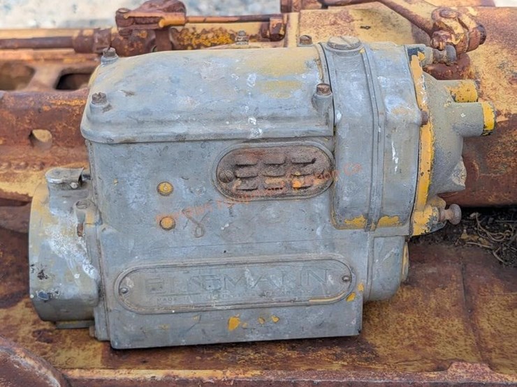 caterpillar-22-image-10