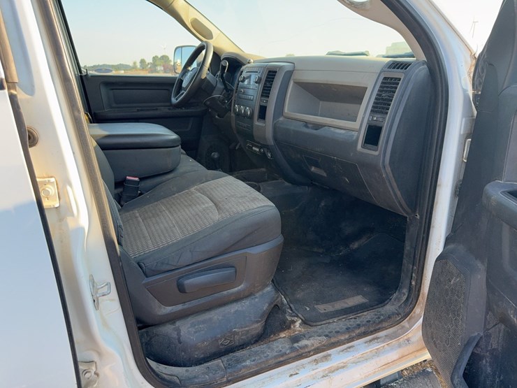 2012-dodge-ram-2500-image-34