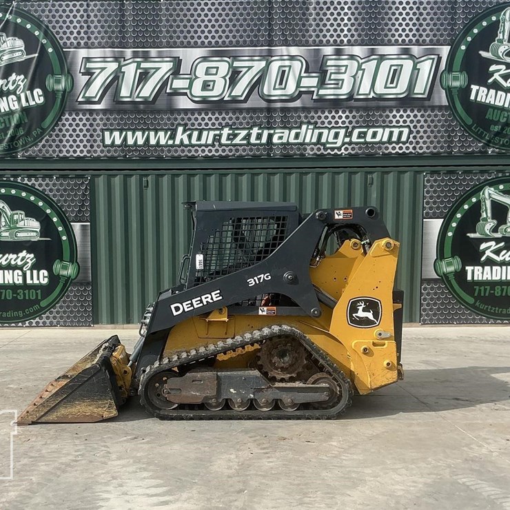 2023 DEERE 317G