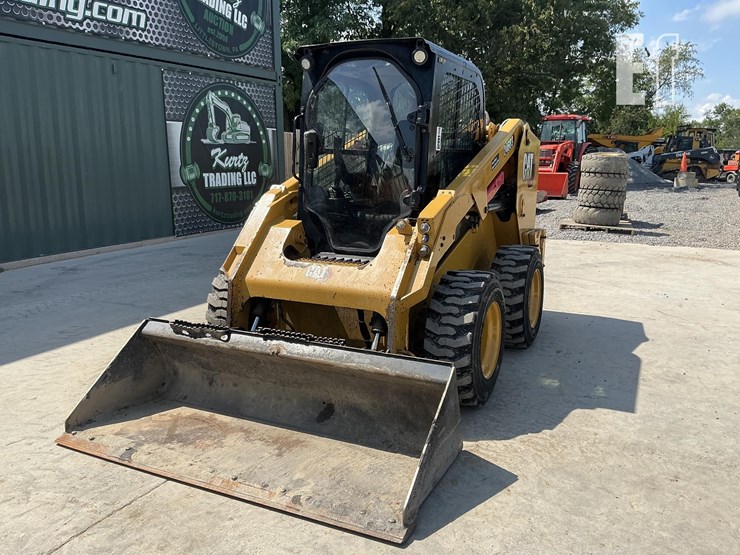 2020-caterpillar-246d3-image-8