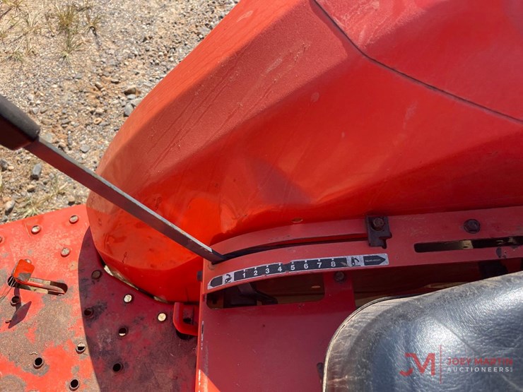 kubota-l2800-image-17