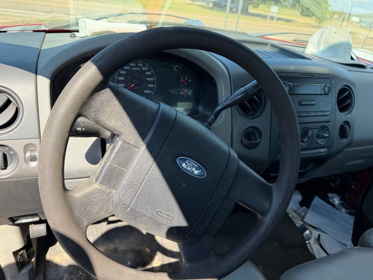 2005-ford-f150-image-47