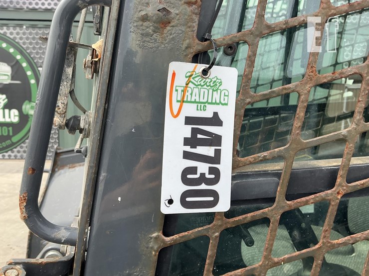 2020-deere-331g-image-22