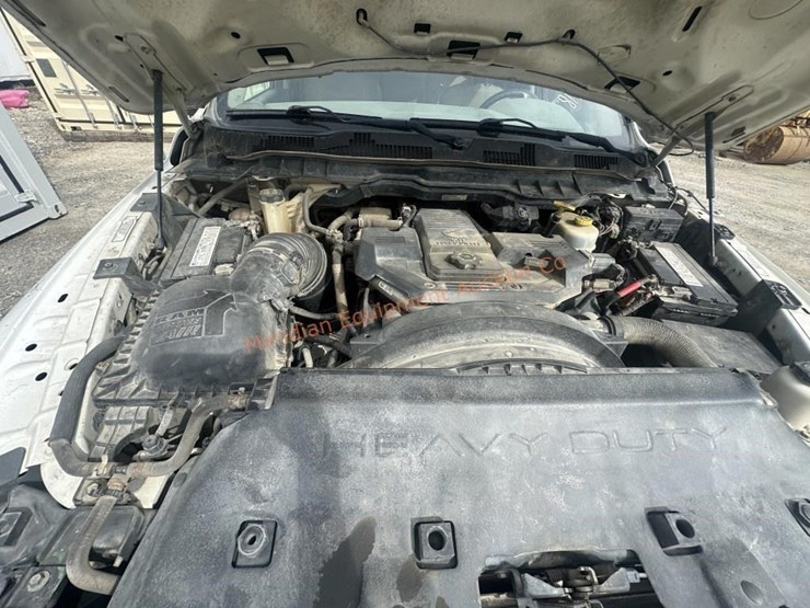 2014-dodge-ram-3500-image-24