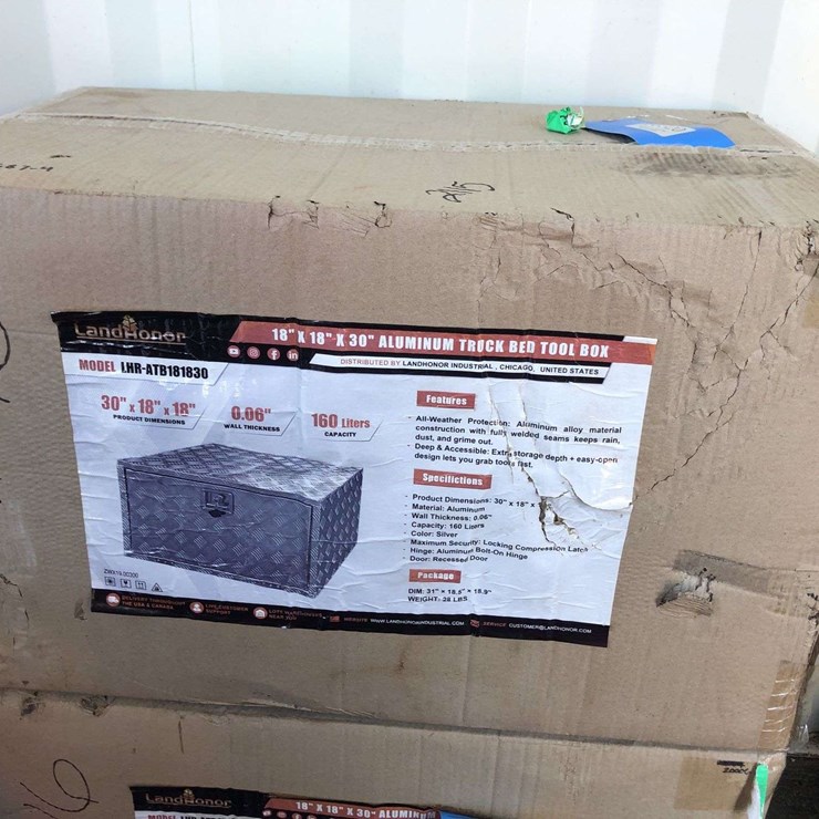 LANDHONOR DIAMOND PLATED TRUCK BED TOOL BOX