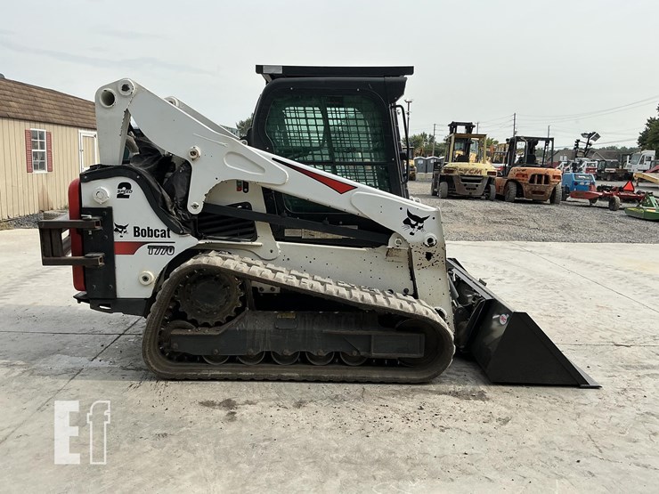 2022-bobcat-t770-image-5