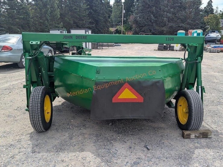 john-deere-1320-image-9