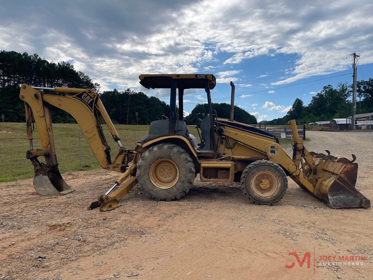 2003-caterpillar-420d-image-2