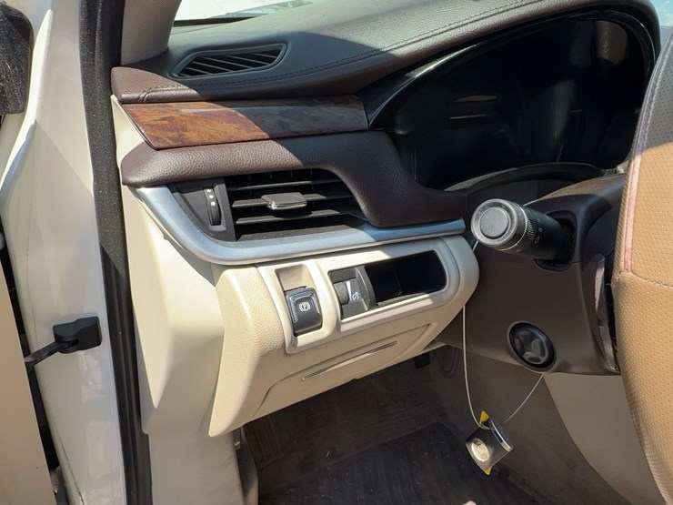 #48220-•-2013-cadillac-xts-sedan-2g61r5s39d9103334-inv#-48220-image-47