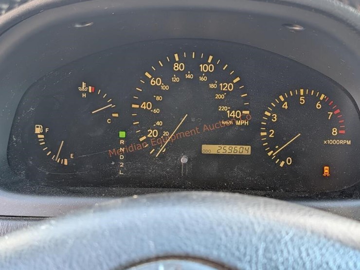 2001-lexus-rx300-image-16