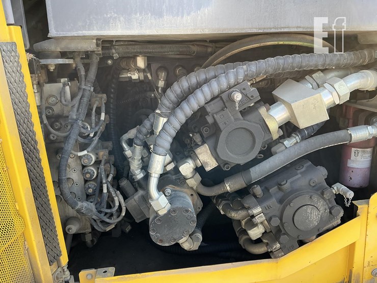 2015-dynapac-f800t-image-19