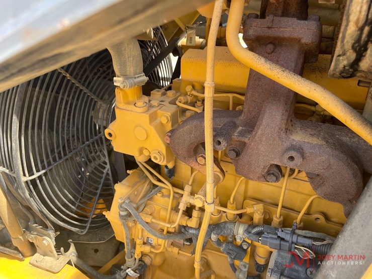 2012-deere-310j-image-23