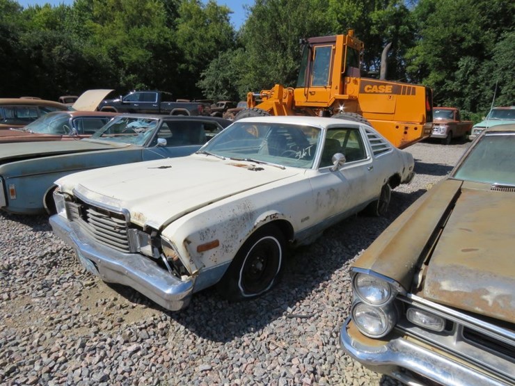 1979-plymouth-duster-2dr-image-1