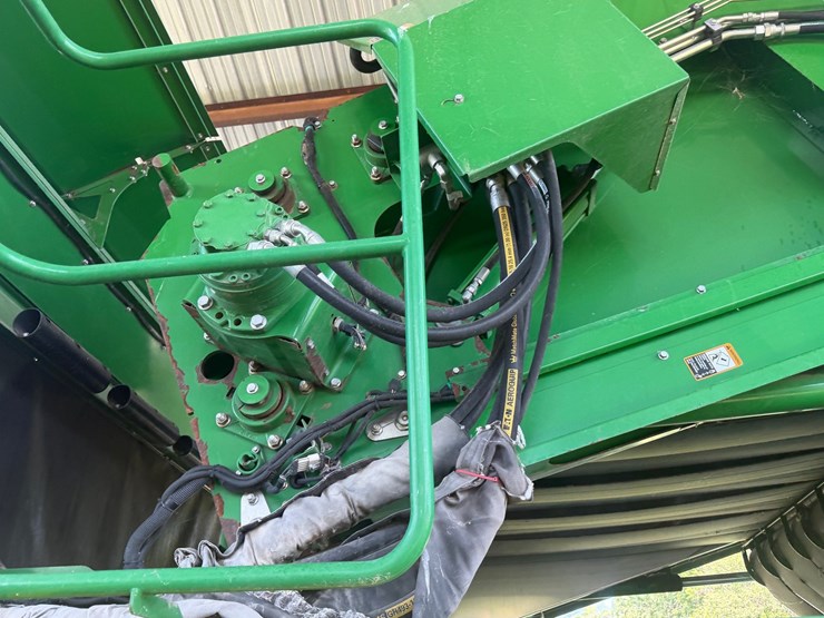 2015-john-deere-cp690-image-50