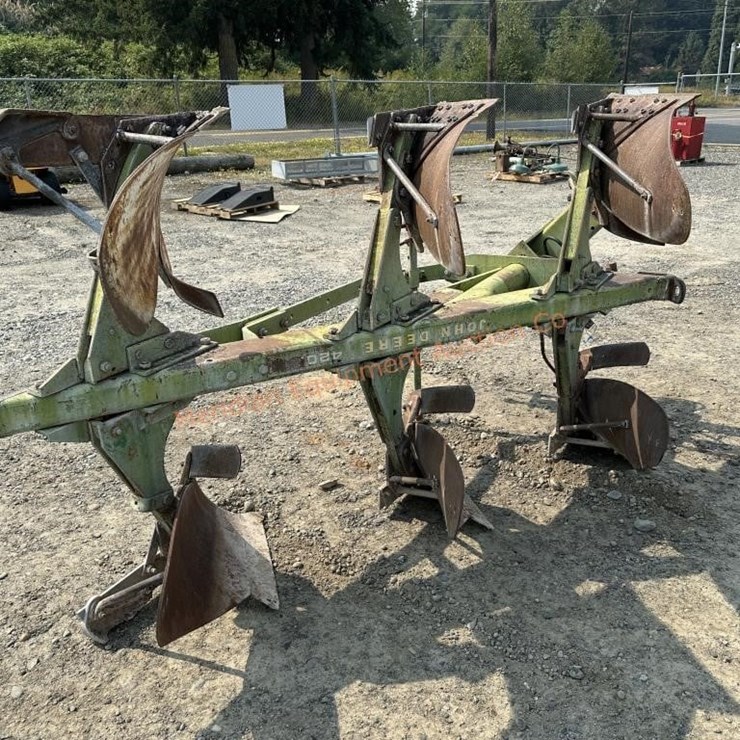 JOHN DEERE 4200