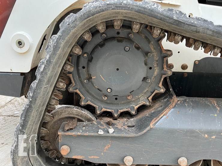 2023-bobcat-t770-image-10