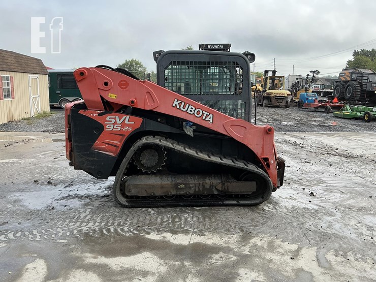 2017-kubota-svl95-2-image-5