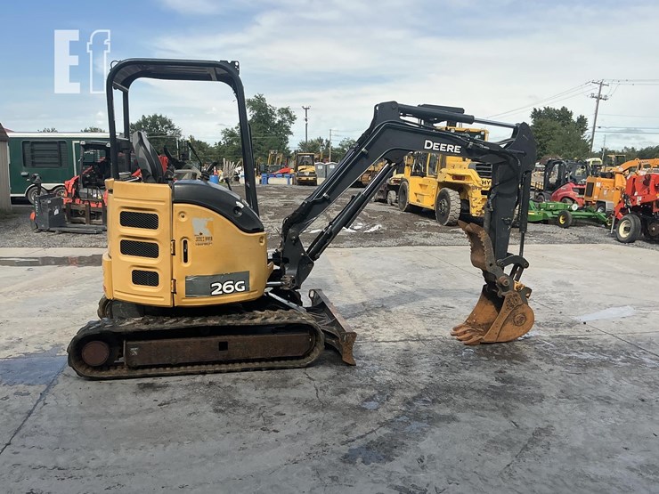 2015-deere-26g-image-5