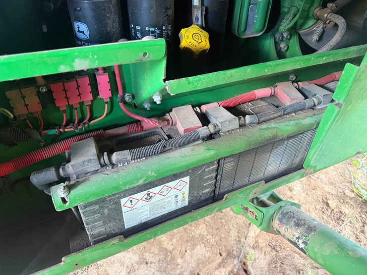 2015-john-deere-cp690-image-96