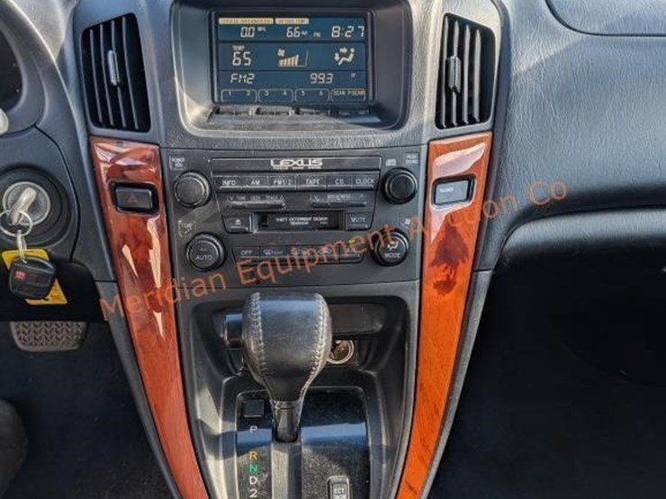2001-lexus-rx300-image-18