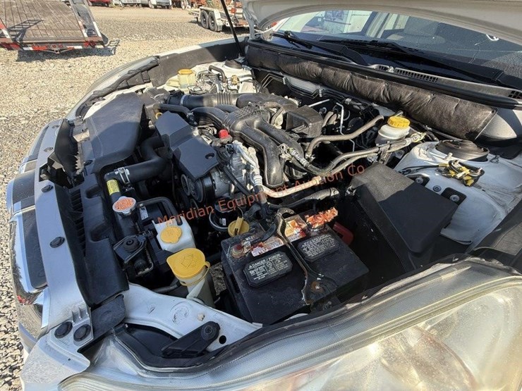 2013-subaru-outback-image-12