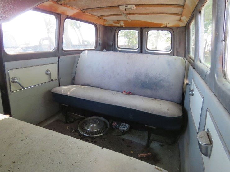 1962-chevrolet-corvair-greenbriar-sports-wagon-image-6