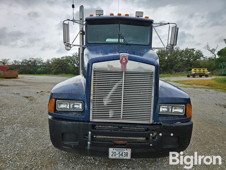 1989-kenworth-t600-image-2